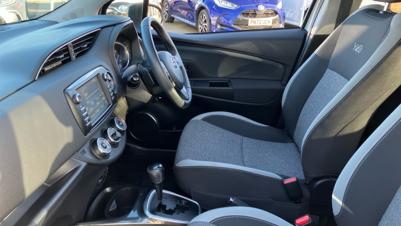 Toyota Yaris 1.5 VVT-i Y20 5dr CVT [Bi-tone] Petrol Hatchback